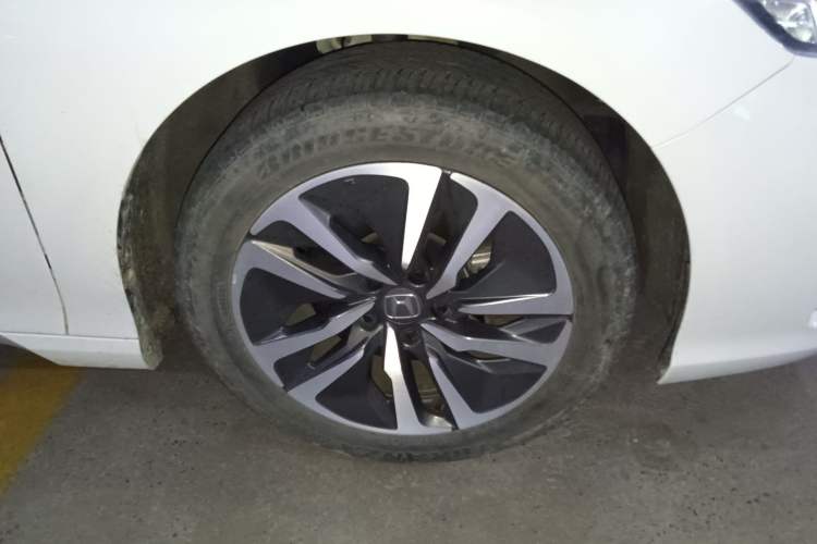 Used Honda Inspire 2022 Lingpai Hybrid 2.0L Pure Elegant Edition Right Front Wheel Hub