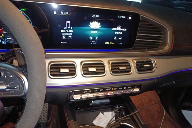 Used Mercedes-Benz GLE AMG 2022 AMG GLE 53 4MATIC+ Audio And AC Panel