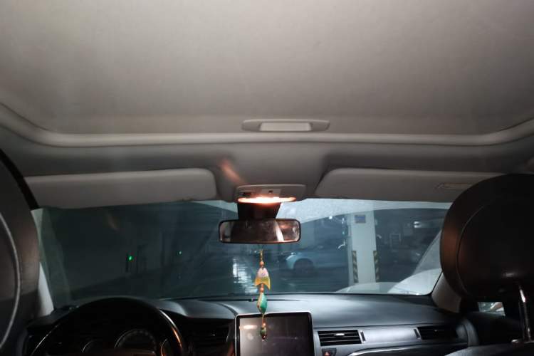 Used Citroen C5 2011 2.3L Automatic Zunyu Version
