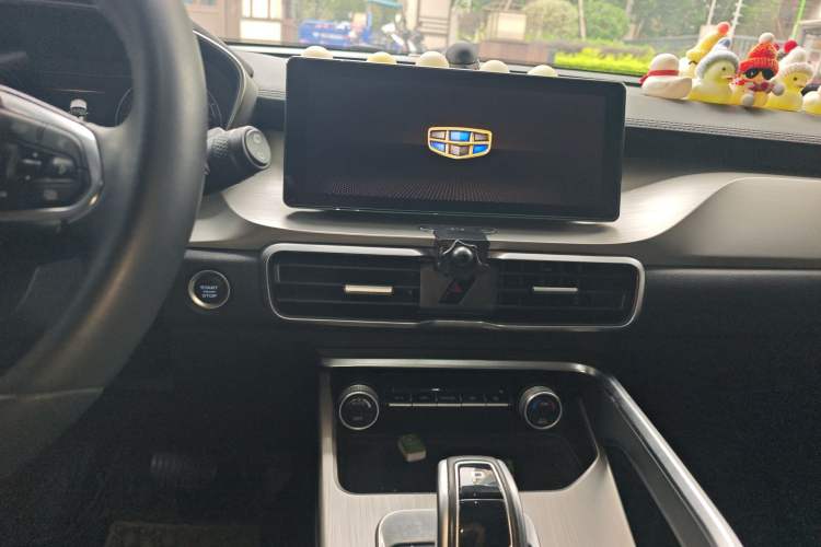 Used Geely Auto Coolray 2019 260T DCT Knight China VI Standard
