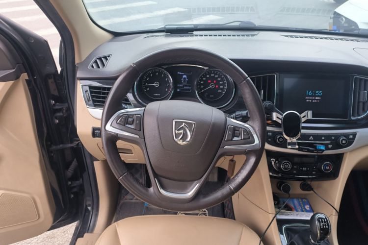Used Baojun 730 2016 1.8L iAMT Luxury Model 7 Seats
