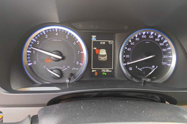 Used Toyota Highlander 2018 2.0T Four-Wheel Drive Luxury Edition 7 Seats China V Emission Standard
