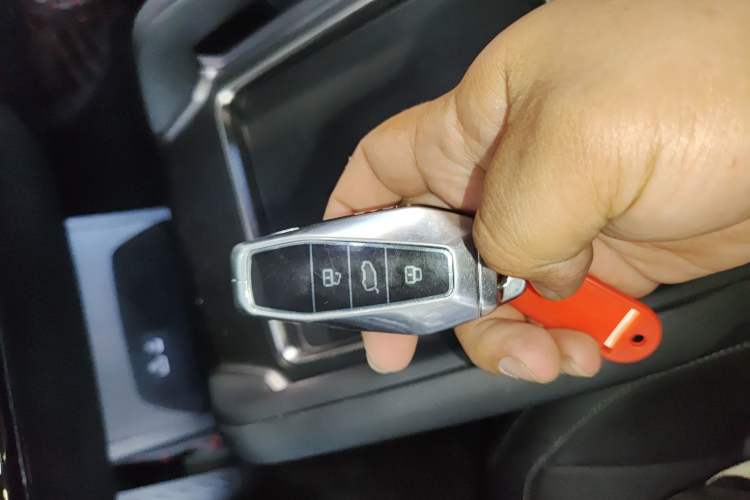 Used iCAR 03T 2024 520km Two-Wheel Drive Long-Range Version