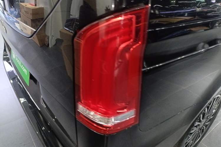 Used Mercedes-Benz V-Class 2018 V 260 L Prestige Extended Version China VI