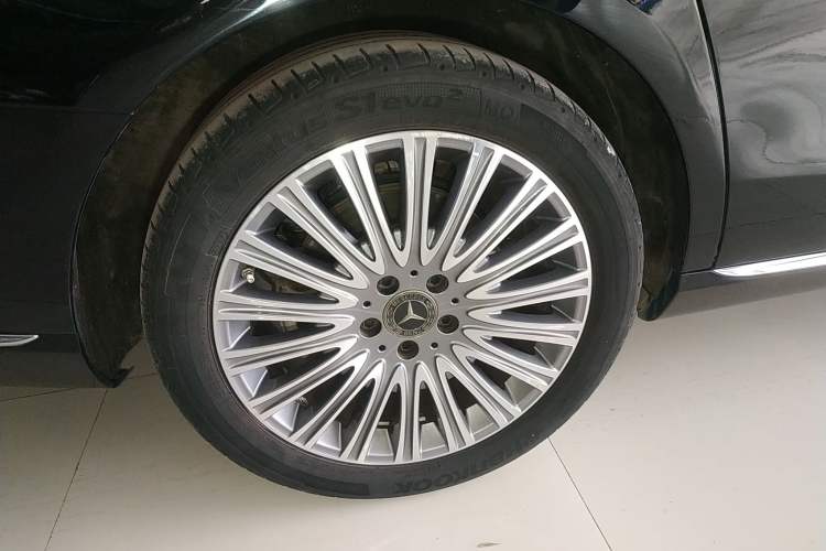 Used Mercedes-Benz E-Class 2020 Facelift E 300 L Stylish Edition
