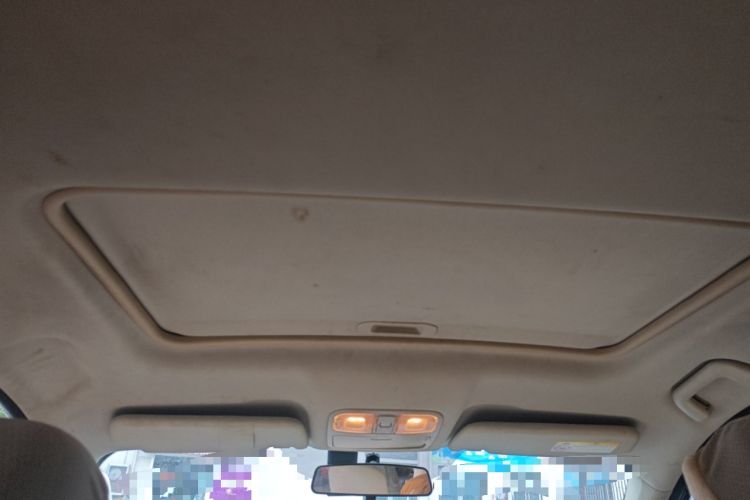 Used Dongfeng Fengon 580 2017 1.5T Manual Luxury Model Headliner