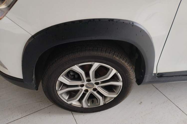 Used Chery Tiggo 3X 2017 1.5L Automatic Fashion Edition Left Front Wheel Hub