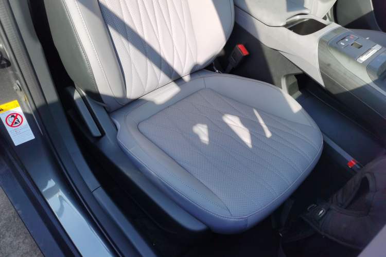 Used Changan Eado PHEV 2025 Smart New Blue Whale 145KM Battleship Edition