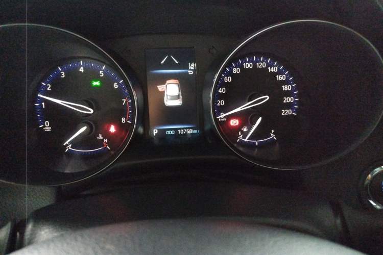 Used Toyota IZOA 2021 2.0L Enjoy Edition