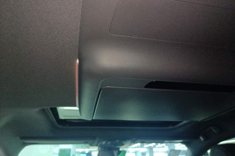 Used Toyota Sienna 2024 2.5L Hybrid Four-Wheel Drive Prestige Edition