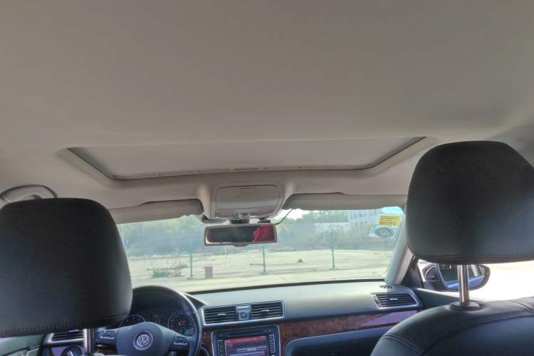 Used Volkswagen Passat 2011 1.8TSI DSG Prestige Edition Headliner