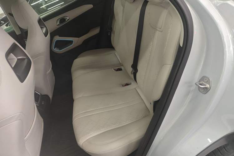 Used BYD Yuan UP 2025 Intelligent Driving Version 401 km Beyond-Range Edition