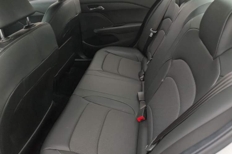 Used Chevrolet Cavalier 2016 1.5L Automatic Xinyue Edition Left Rear Seat