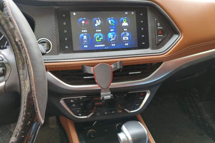 Used Zotye T300 2017 1.5T CVT Luxury Model
