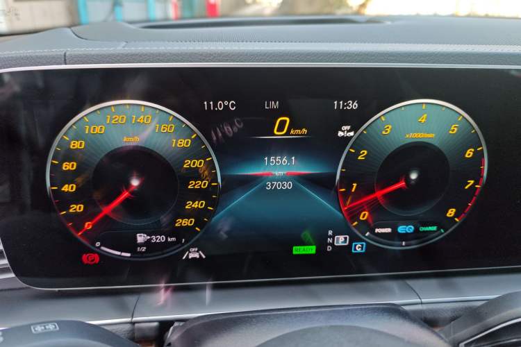 Used Mercedes-Benz GLS 2023 GLS 450 4MATIC Luxury Model Instrument Cluster