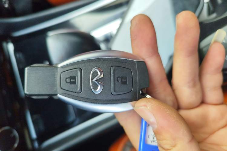 Used Infiniti QX30 2017 2.0T Four-Wheel Drive Sport Edition
