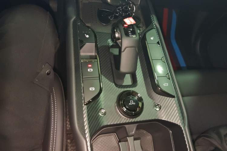 Used Haval H Dog 2023 1.5T Two-Wheel Drive Chao Ye Version Plus Gear Lever