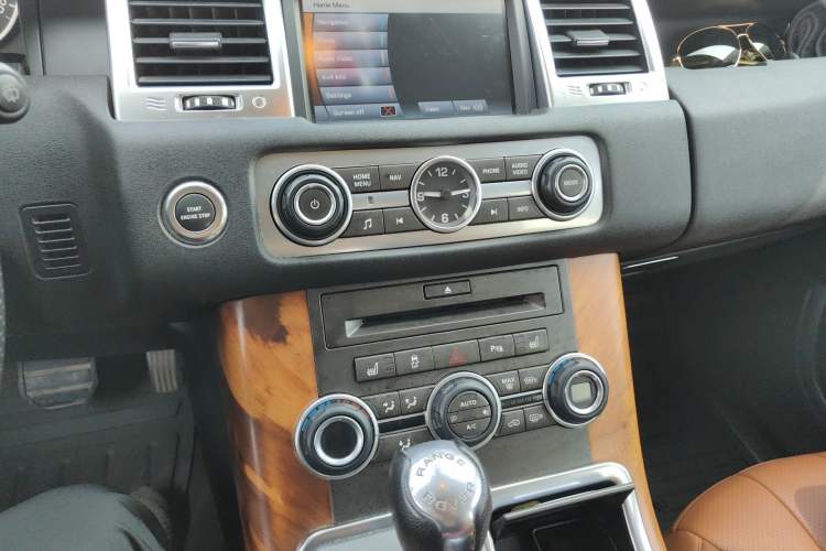 Used Land Rover Range Sport 2011 3.0 TDV6 Diesel Version