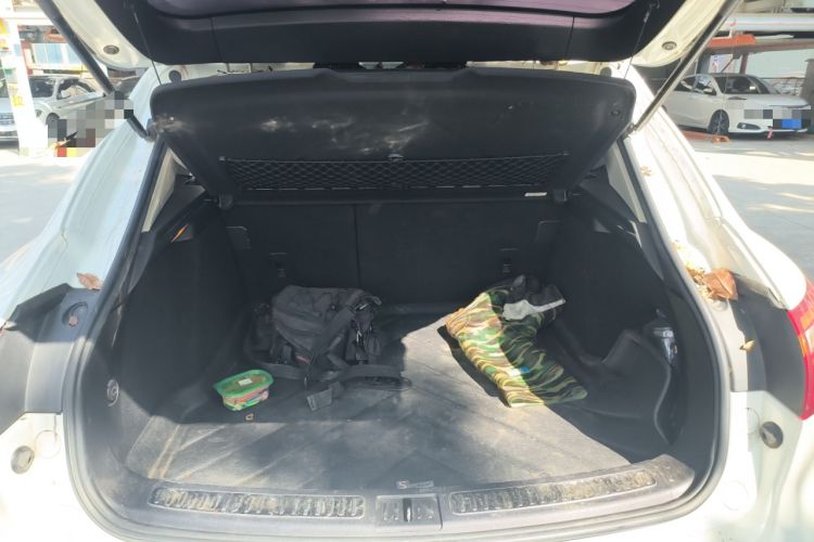 Used Zotye SR9 2017 2.0T Manual "Ultimate Light" Edition
