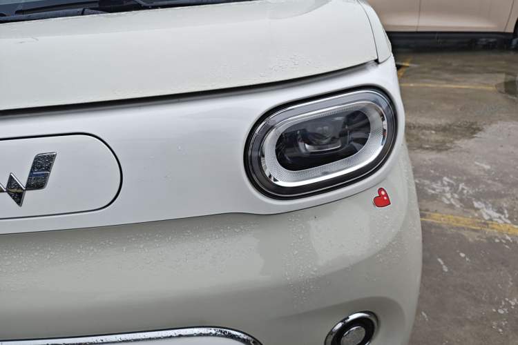 Used Wuling Hongguang MINIEV 2024 3rd Generation 215km Advanced Version Left Front Headlight