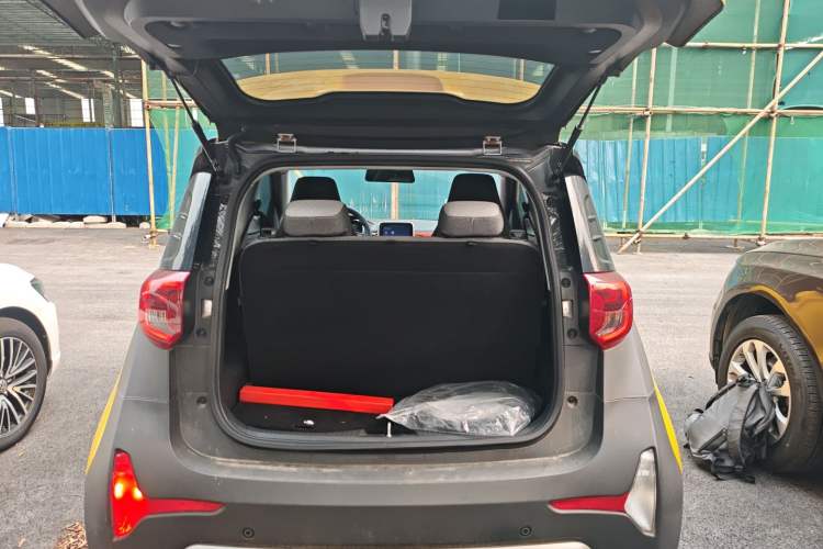 Used Chery QQ Little Ant 2021 150 000 Yuan Ant Fan Edition Ant Trend Version Lithium Iron Phosphate Trunk