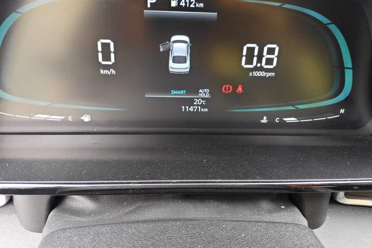 Used Hyundai Elantra 2023 1.5L CVT GLX Elite Edition Odometer Close Up