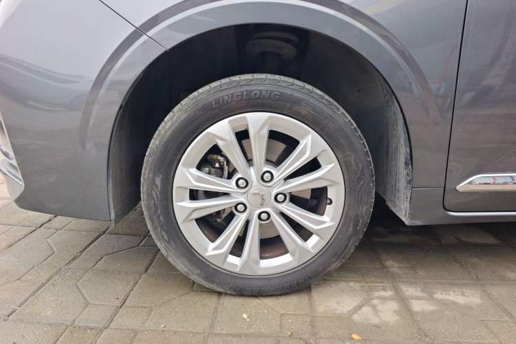 Used Wuling Jiachen 2022 1.5L Manual Comfort Edition
