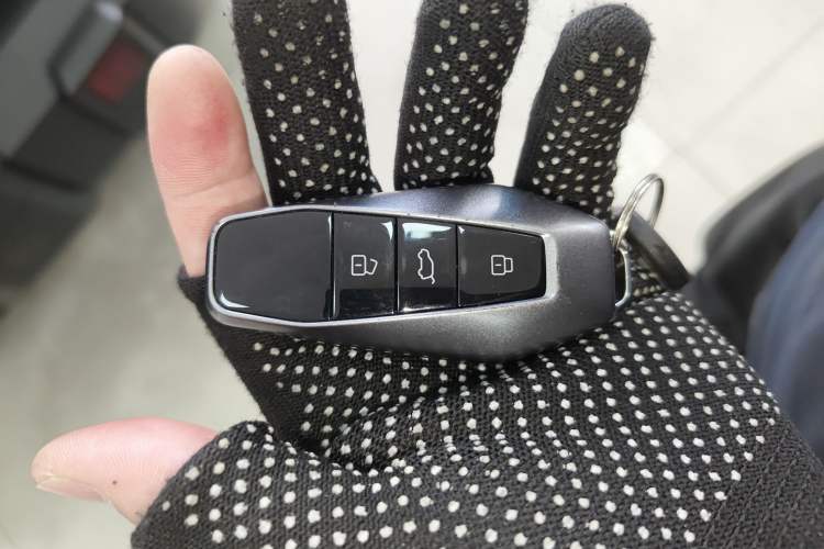 Used iCAR 03 2024 501km Two-Wheel Drive Long-Range Version Vehicle Key
