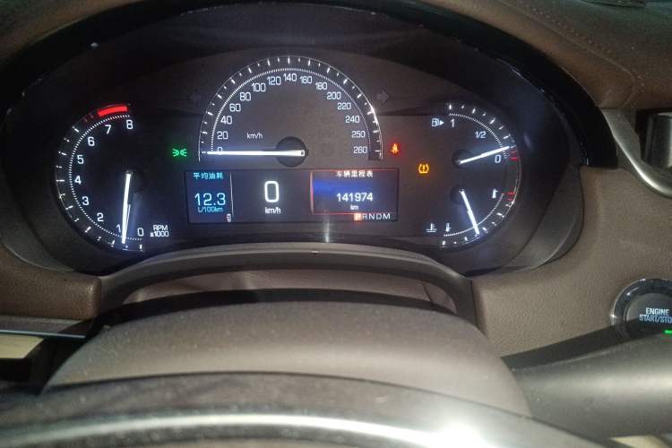 Used Cadillac XTS 2017 28T Tech Edition Odometer Close Up