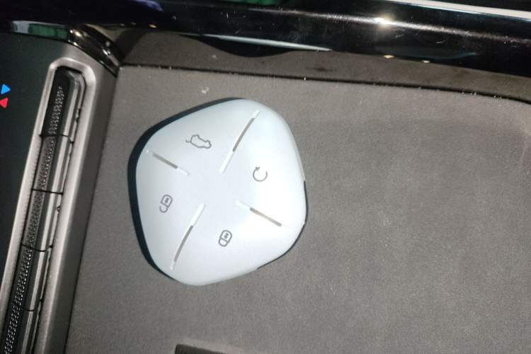 Used JETOUR Shanhai Shanhai L6 2024 1.5TD DHT MAX
