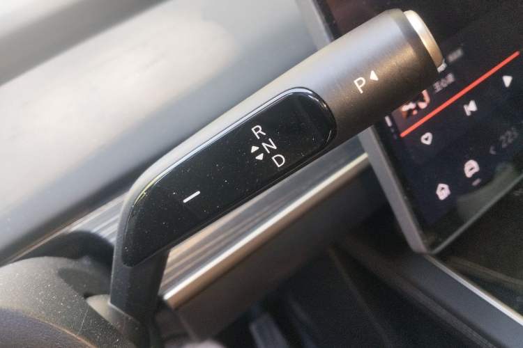 Used ONVO L60 2024 60 kWh Rear-Drive Version
