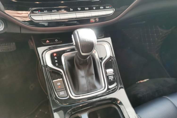 Used GAC Trumpchi M6 2023 PRO 270T DCT Luxury Edition
