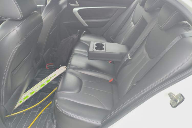 Used Geely Auto Emgrand 2016 Sedan 1.5L Manual Upward Edition