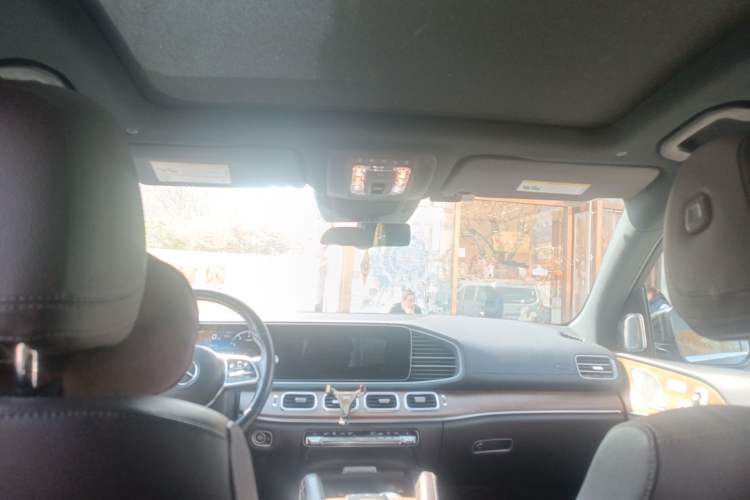 Used Mercedes-Benz GLS  Headliner