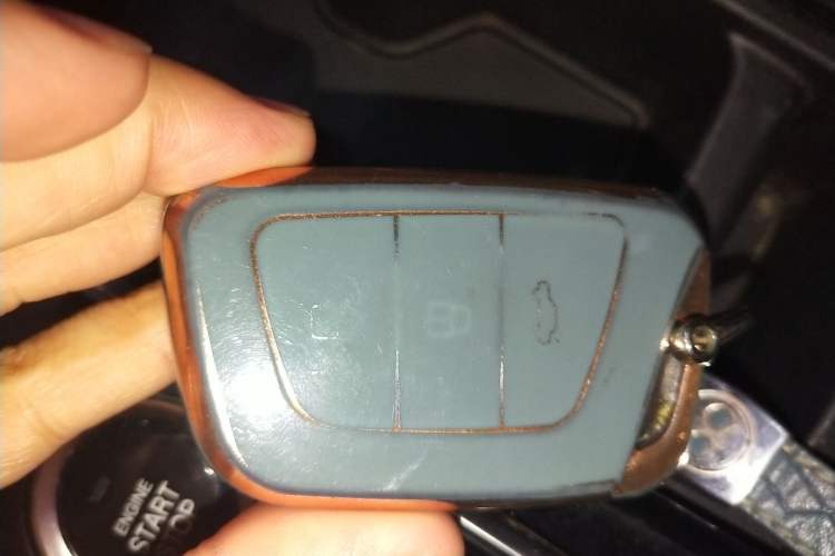 Used SOL X8 2021 300T DCT Leading Smart Connectivity Version 6 Seats