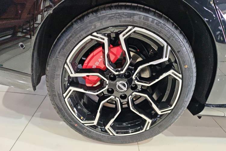 Used Nissan N7 2025 625 Max