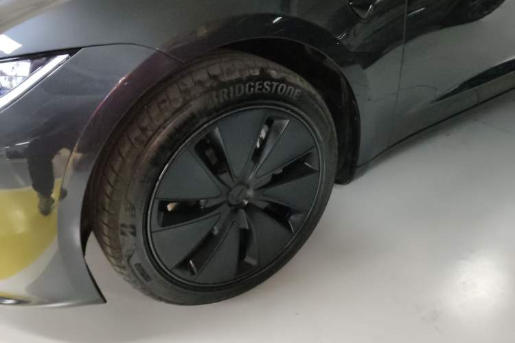 Used Tesla Model 3 2025 Rear-Wheel-Drive Version