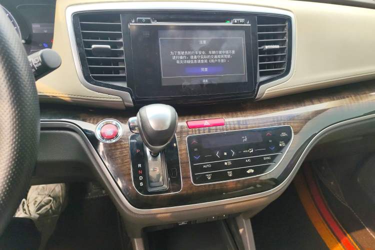 Used Honda Odyssey 2017 2.4L Smart Edition Audio And AC Panel