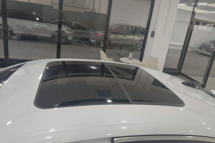 Used BYD Qin L 2025 DM-i Smart Drive 120KM Superior Model
