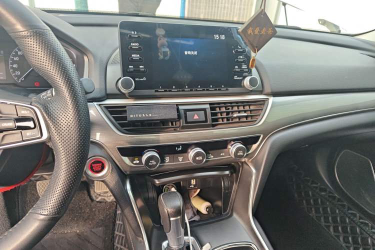 Used Honda Accord 2018 260TURBO Elite Edition China VI Audio And AC Panel