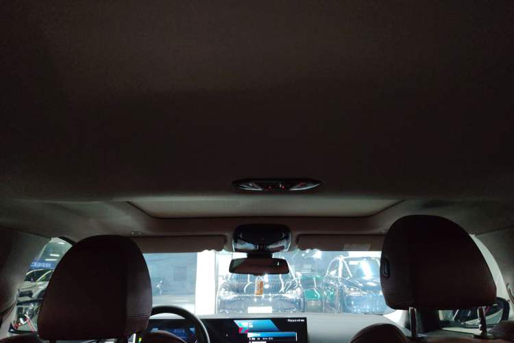 Used BMW i4 2023 eDrive35 Headliner