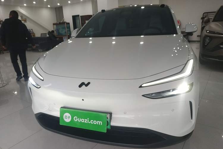 Used ONVO L60 2024 60 kWh Rear-Drive Version
