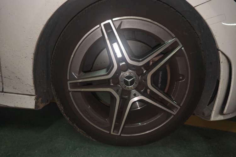 Used Mercedes-Benz CLA 2020 CLA 200 Right Front Wheel Hub