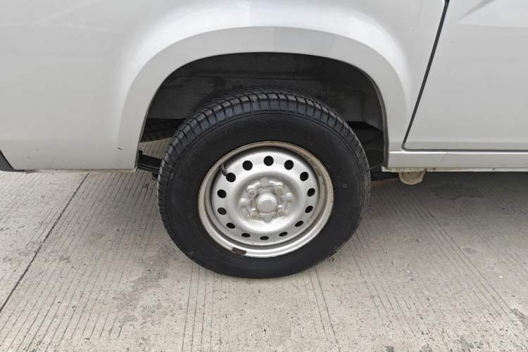 Used Wuling Zhiguang 2020 1.2L Practical Model China VI LSI
