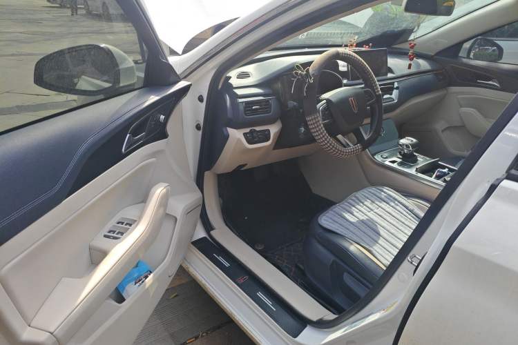 Used Hongqi H5 2022 Classic Model 1.5T DCT Flagship Edition
