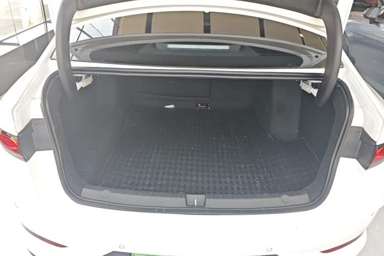 Used BYD Qin PLUS 2025 DM-i Smart Drive 55KM Leading Model
