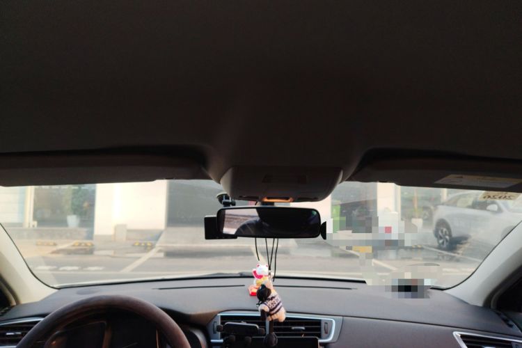 Used DS 5LS 2014 1.8L automatic Comfort version VTi140