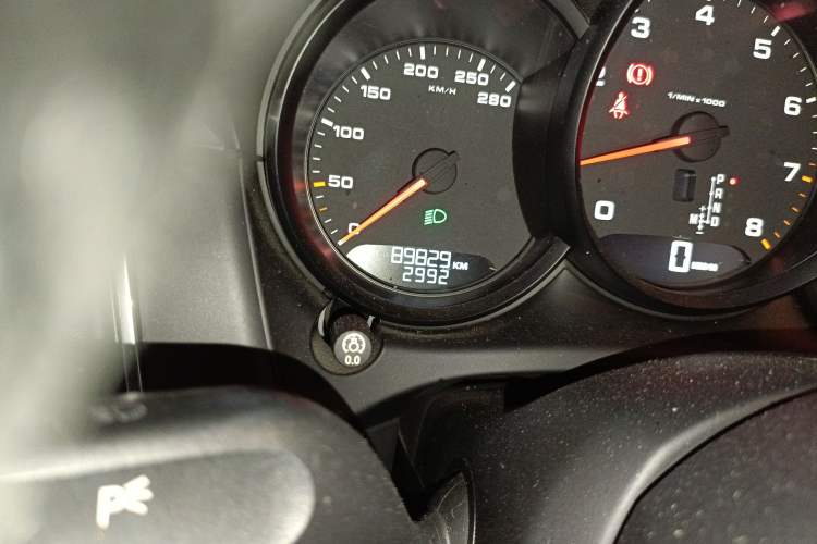 Used Porsche Macan 2014 Macan 2.0T Odometer Close Up