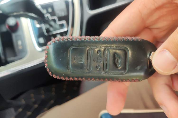 Used Baojun 560 2016 1.8L iAMT Luxury Model Vehicle Key