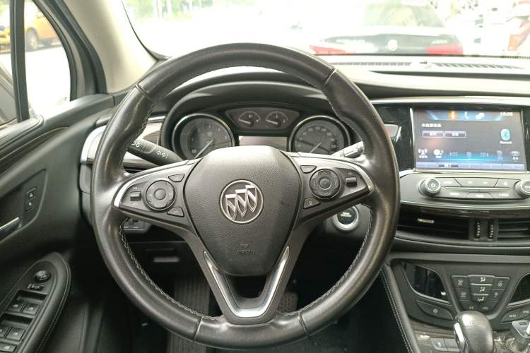 Used Buick Envision 2018 20T Two-Wheel-Drive Elite Model Steering Wheel